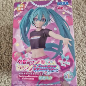 Hatsune Miku Desktop×Decorate Love and Berry Dress Up and Dance Berry Ver Sega Figure