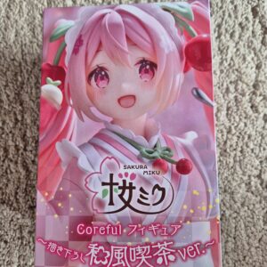Hatsune Miku Sakura Miku Japanese Cafe ver Coreful Taito Figure